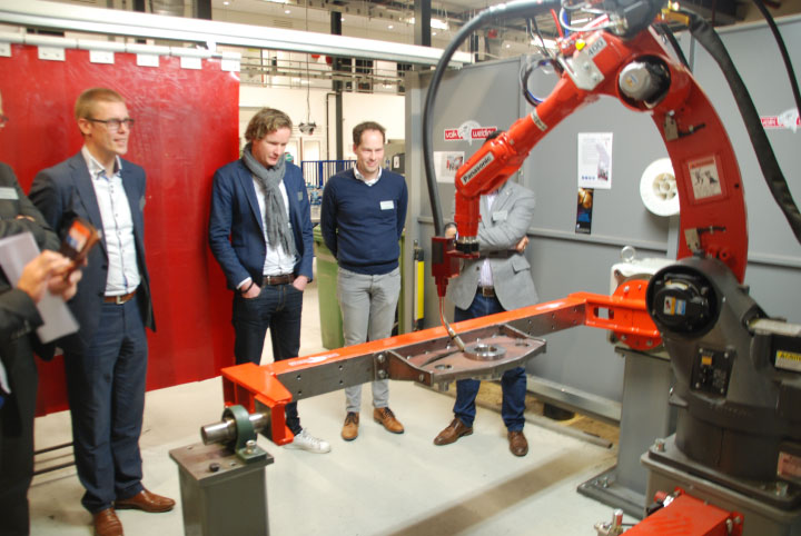 Proeflassen met de lasrobot [met filmpje]