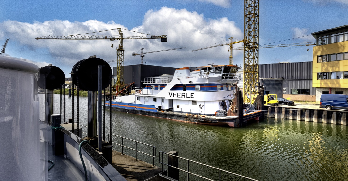Visstaartroeren voor duwboot Veerle